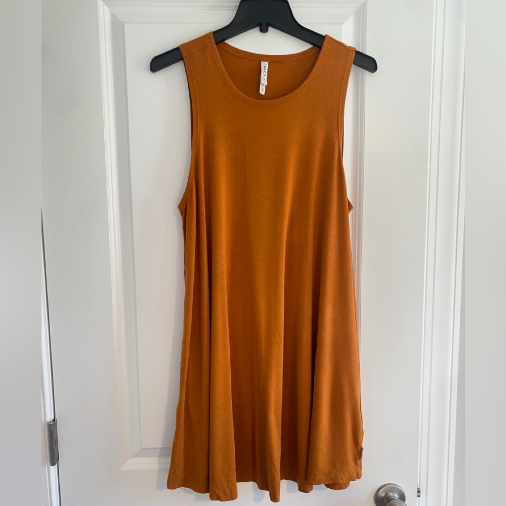 RVCA swing dress. Mustard orange/yellow color. Size med. viscose fabric.